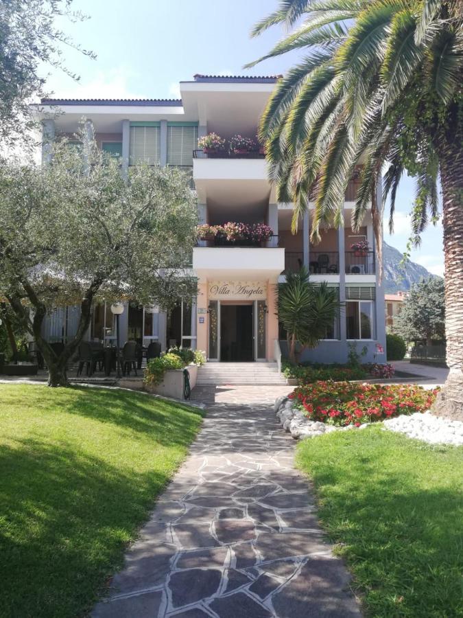 Albergo Villa Angela トスコラーノ・マデルノ エクステリア 写真